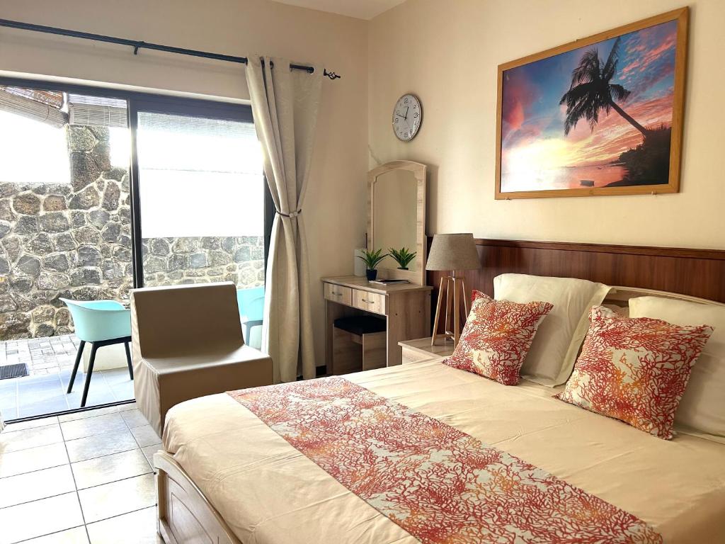 Кровать или кровати в номере Blue Beryl Guest House