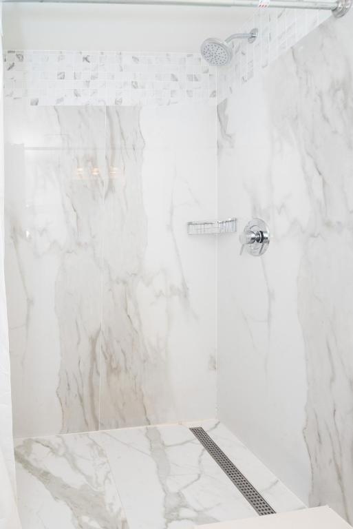 Diplomat Inn - Resim 10