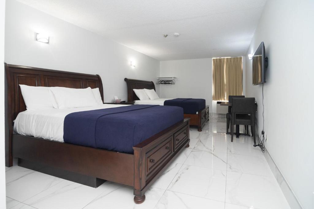 Diplomat Inn - Resim 15