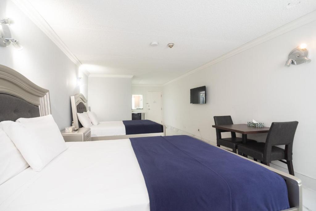 Diplomat Inn - Resim 23