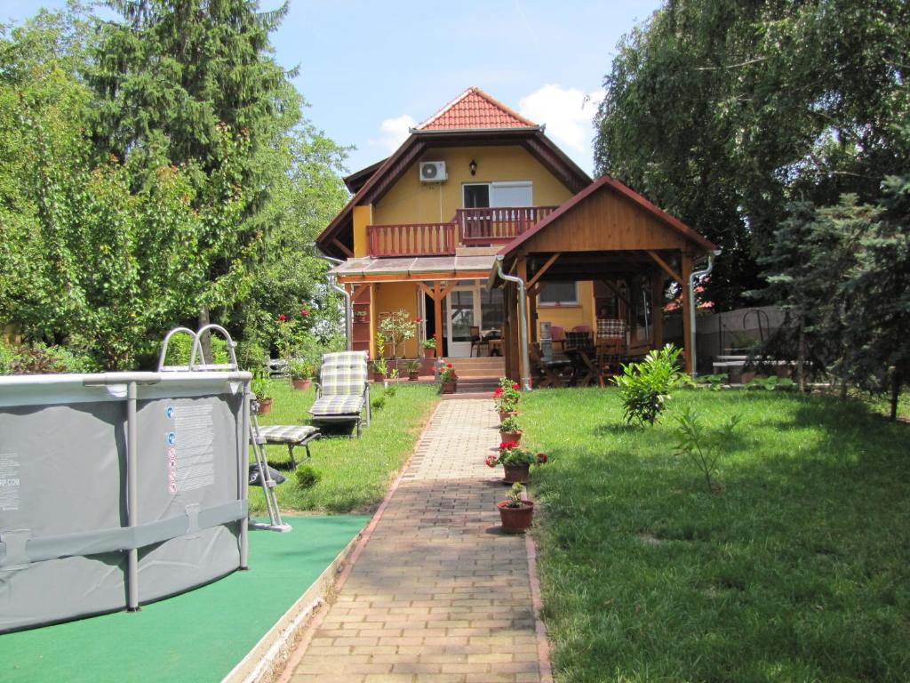 Gyöngyház nyaraló 5502 Gyomaendrőd, Templomzug 64 kép - 1