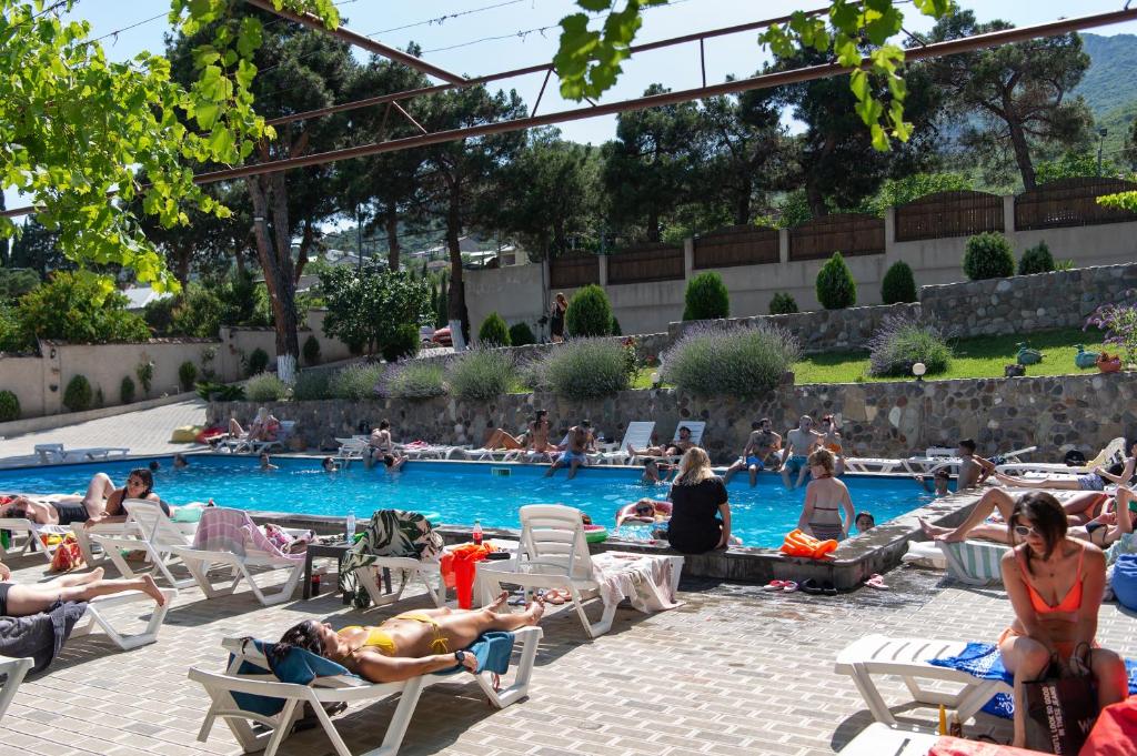Bazén v ubytování Hotel Veranda nebo v jeho okolí