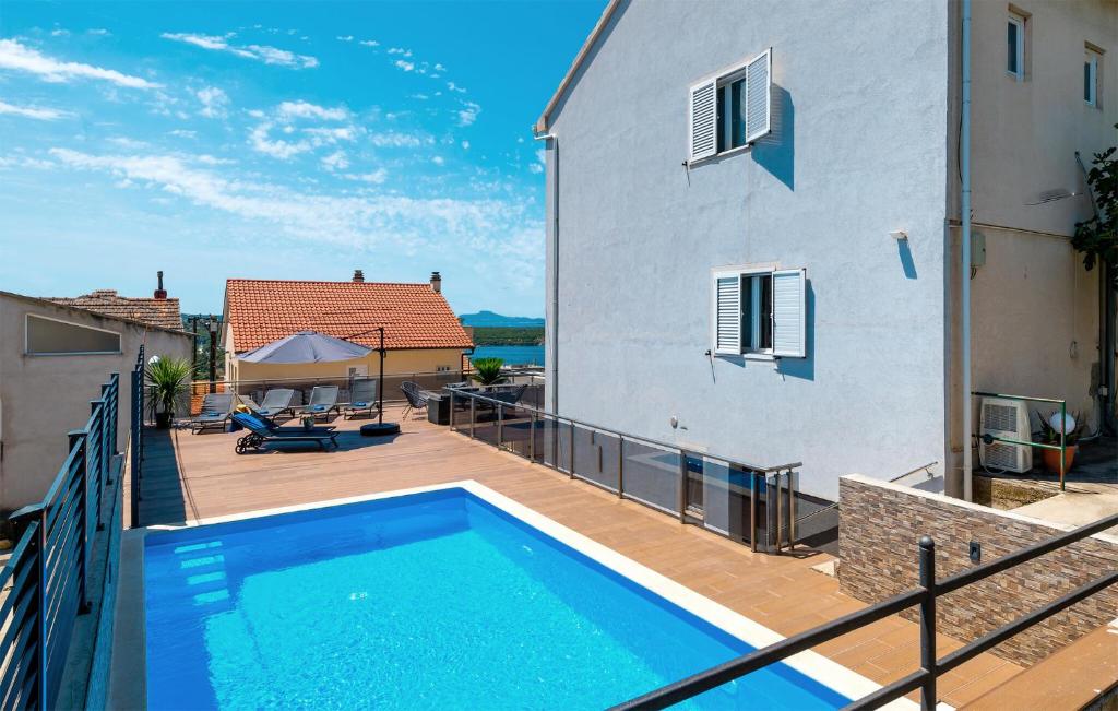 Awesome Apartment In Sibenik