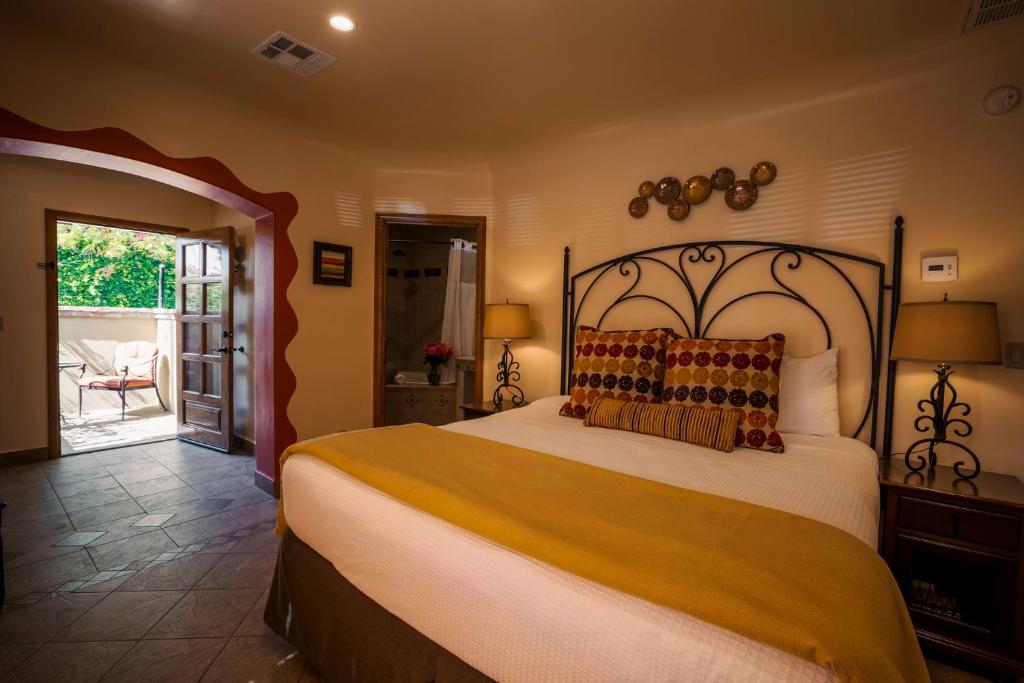 Los Arboles Hotel - Suite Con Mountain View