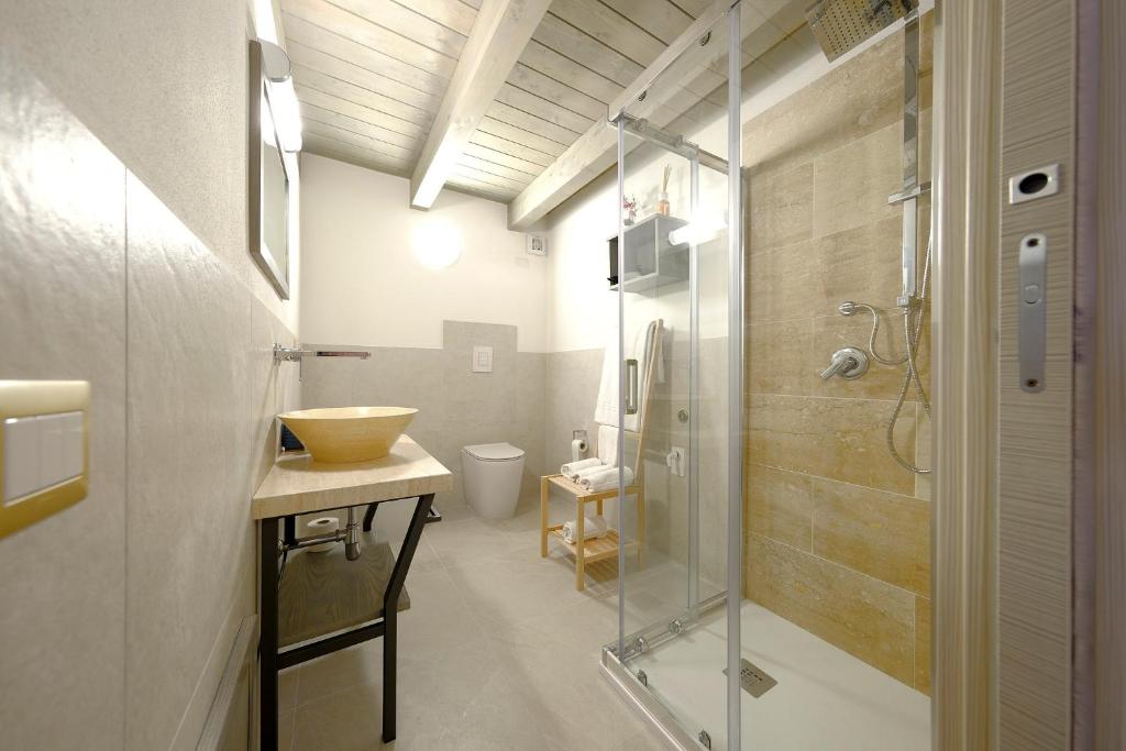 Koupelna v ubytování ZENITH Rooms