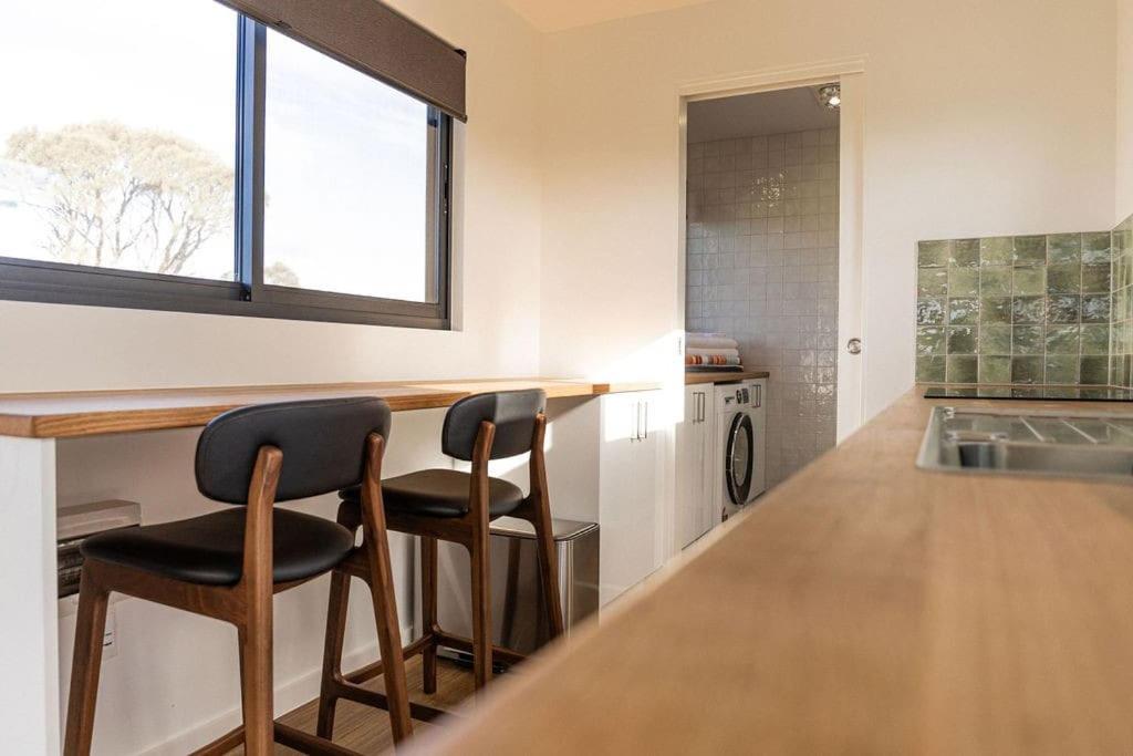 Kuchyň nebo kuchyňský kout v ubytování Bay of Fires Tiny Home