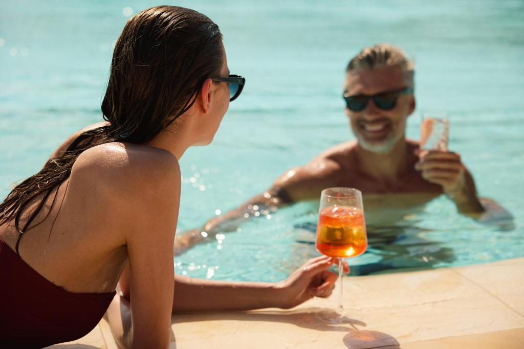 91 Athens Riviera, The Resort - Resim 40