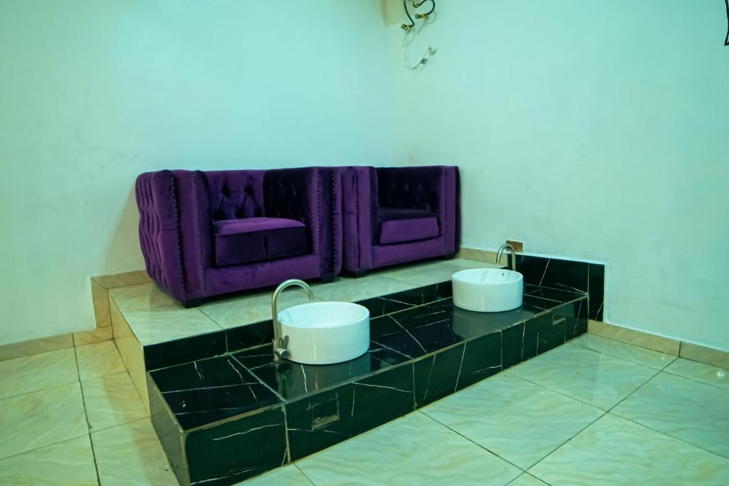 Posezení v ubytování 247 Luxury Hotel & Apartment Ajah