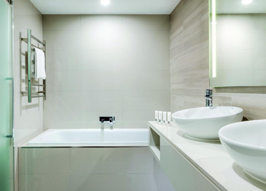 Koupelna v ubytování Vibe Hotel Subiaco Perth