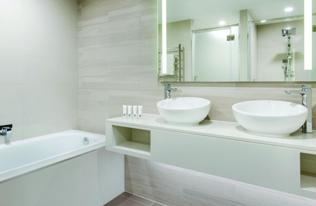 Koupelna v ubytování Vibe Hotel Subiaco Perth