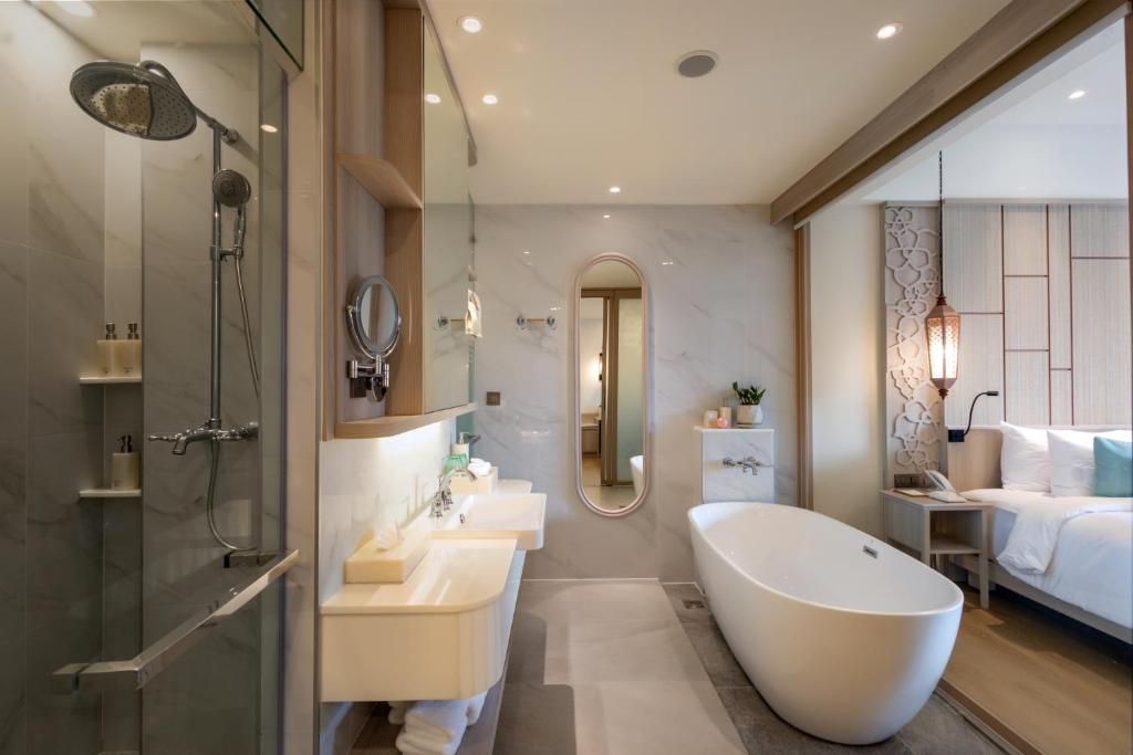 The Little Shore Khao Lak by Katathani - 4