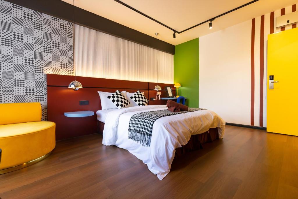 Parkland Suites - Studio