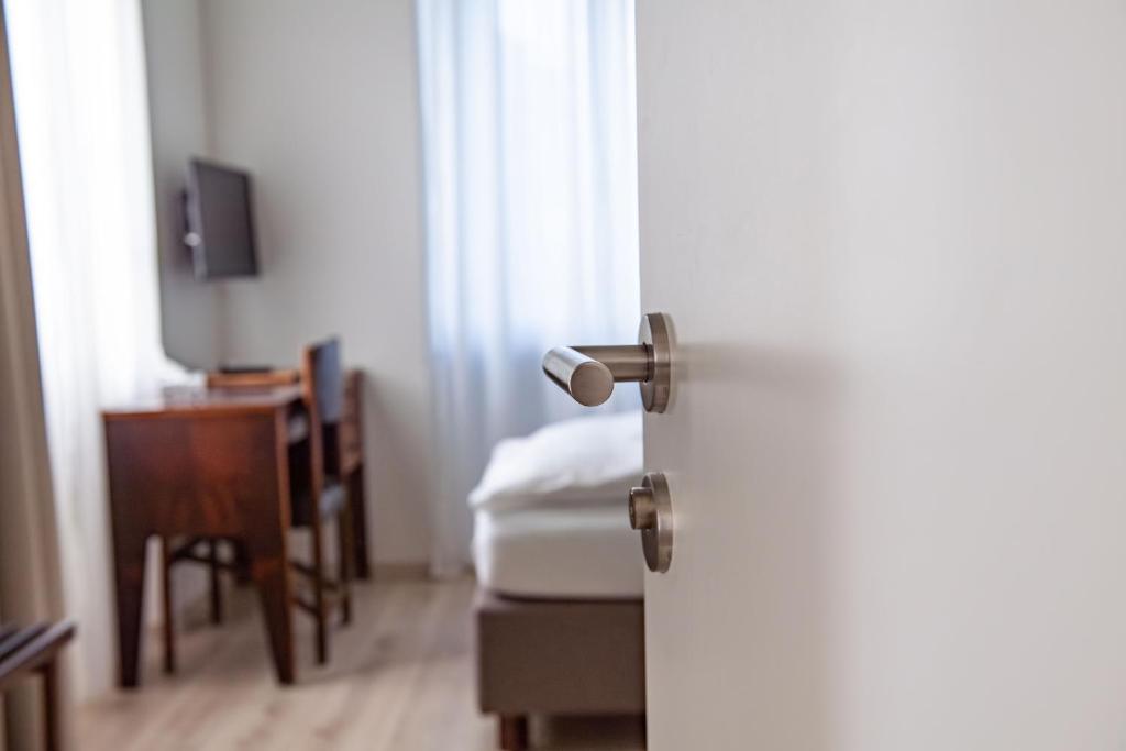 Albergo Hotel Tesserete - Single Room