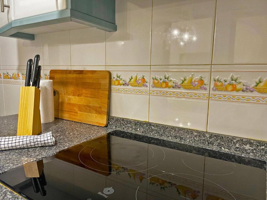 Kuchnia lub aneks kuchenny w obiekcie Apartamento Armas - Ole Solutions