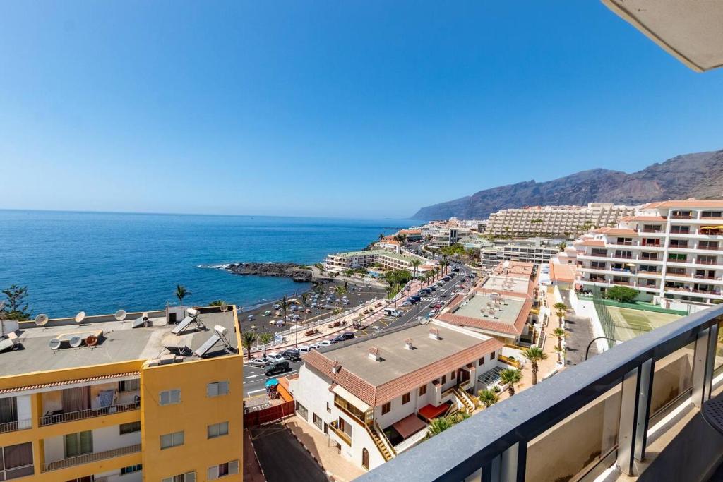 Ocean Breeze Apt By Dream Homes Tenerife - Apartment With Sea View