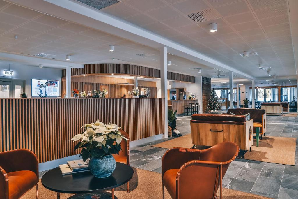 Restaurace v ubytování Ädelfors Hotell & Konferens