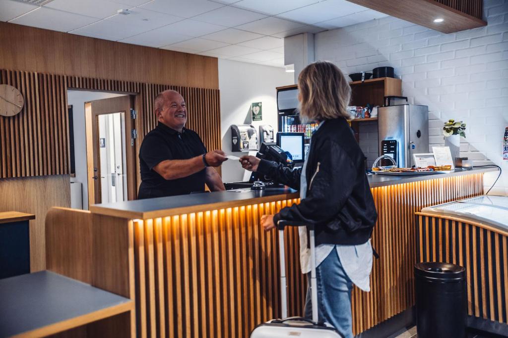 Hosté ubytování Ädelfors Hotell & Konferens