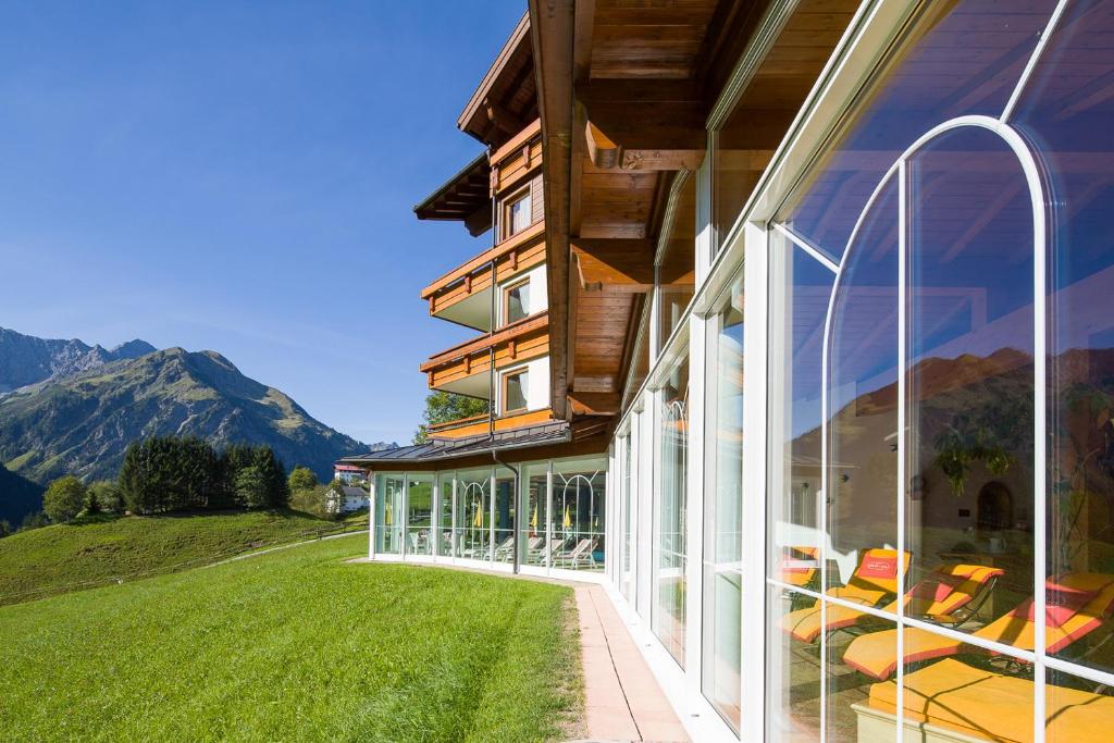 O vedere generală la munți sau o vedere la munte luată de la acest hotel