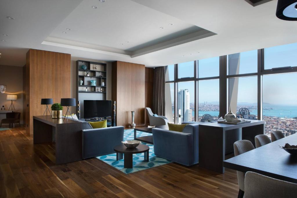 Χώρος καθιστικού στο Istanbul Marriott Hotel Sisli