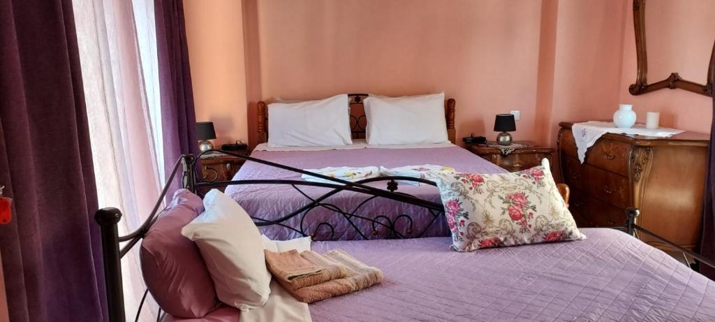 Posteľ alebo postele v izbe v ubytovaní Anastacias Apartment