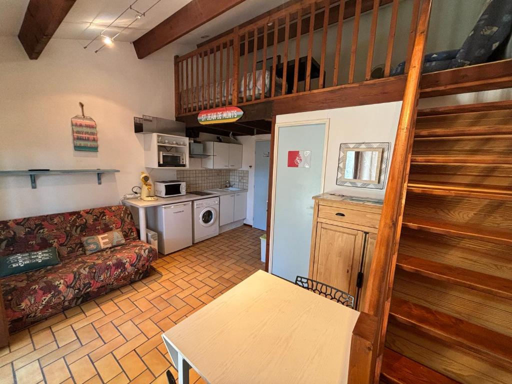 Kuchyňa alebo kuchynka v ubytovaní Maisonnette hameau des pins