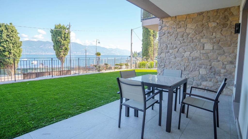 Benaco See - Two-Bedroom Apartment With Lake View