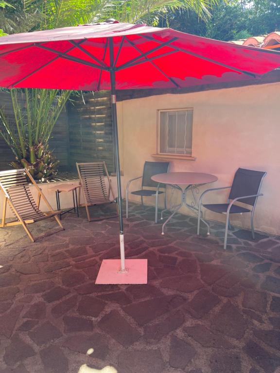 Patio nebo venkovní prostory v ubytování Le Mazet des Mûres