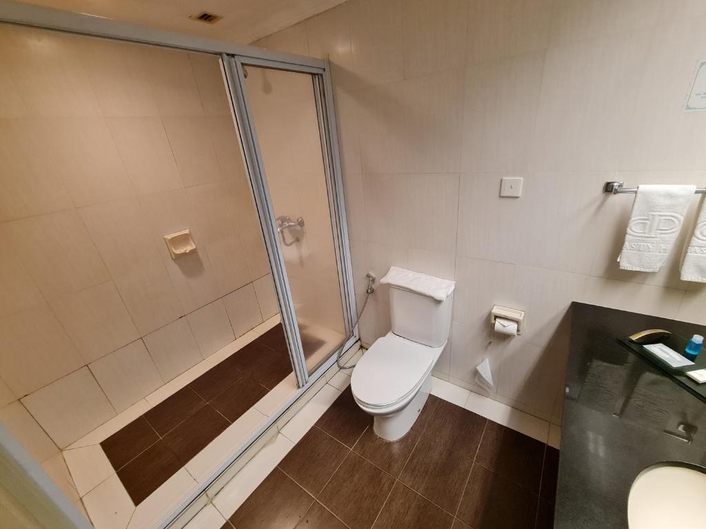 Koupelna v ubytování Dynasty Hotel Miri
