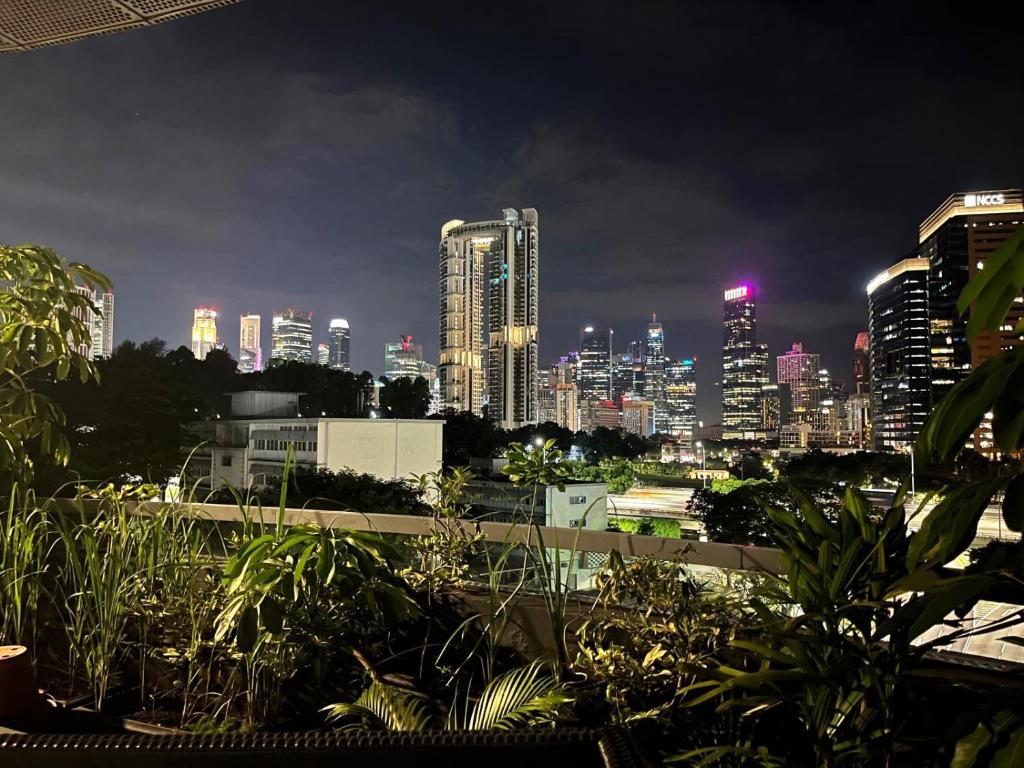 Nespecifikovaný výhled na destinaci Singapur nebo výhled na město při pohledu z hotelu