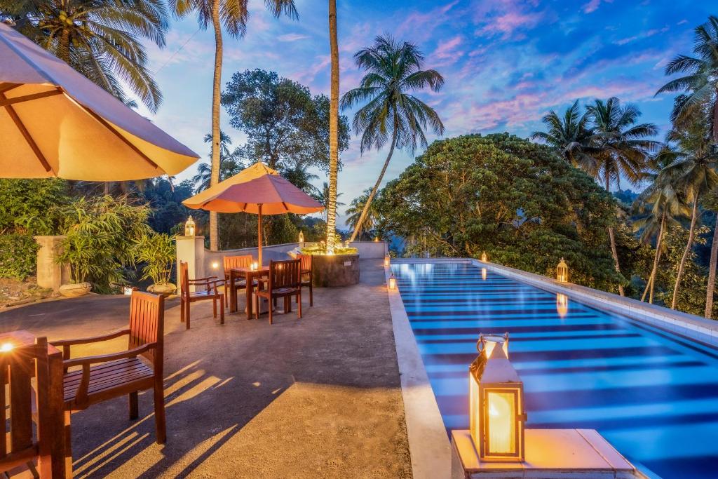 Bazén v ubytování Athulya Villas, Kandy nebo v jeho okolí