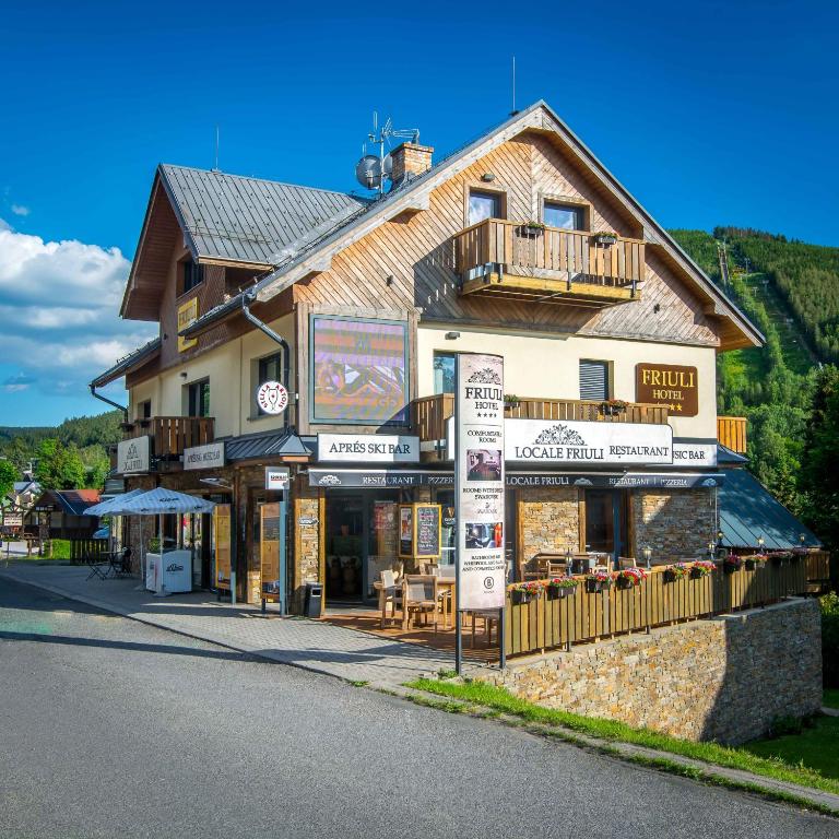 Budynek, w którym mieści się hotel