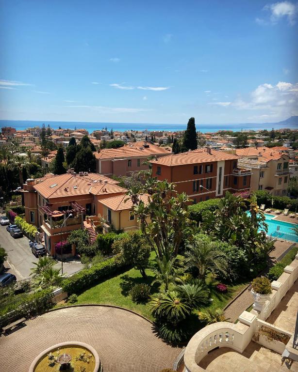 Magico Relax Bordighera-Open space con piscina, parcheggio privato gratuito e vista mare