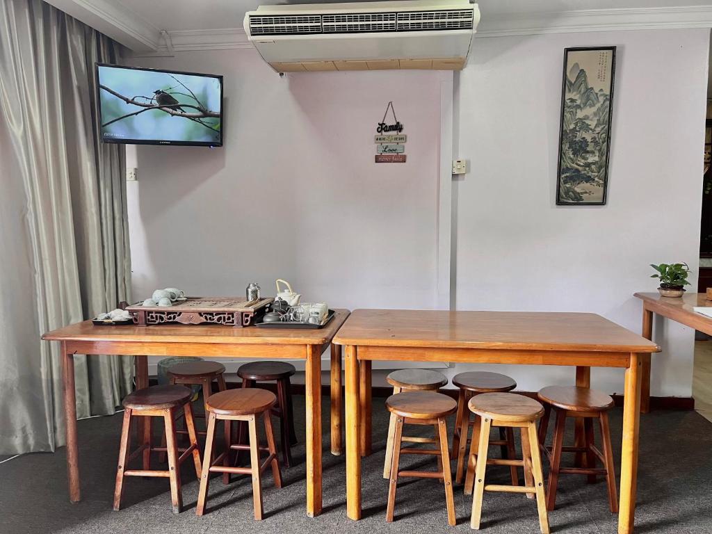 TV a/nebo společenská místnost v ubytování Heng Ann Guest House