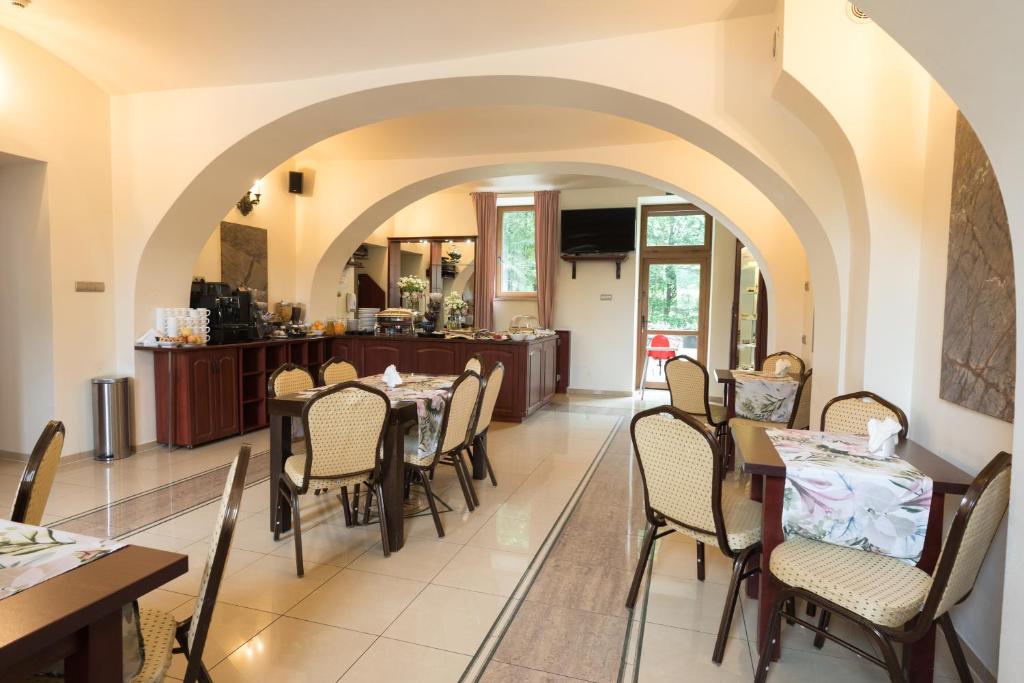 HOTEL I RESTAURACJA BROCHÓW - Resim 39