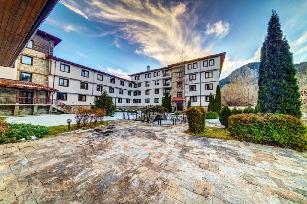 Mountain Haven Hotel