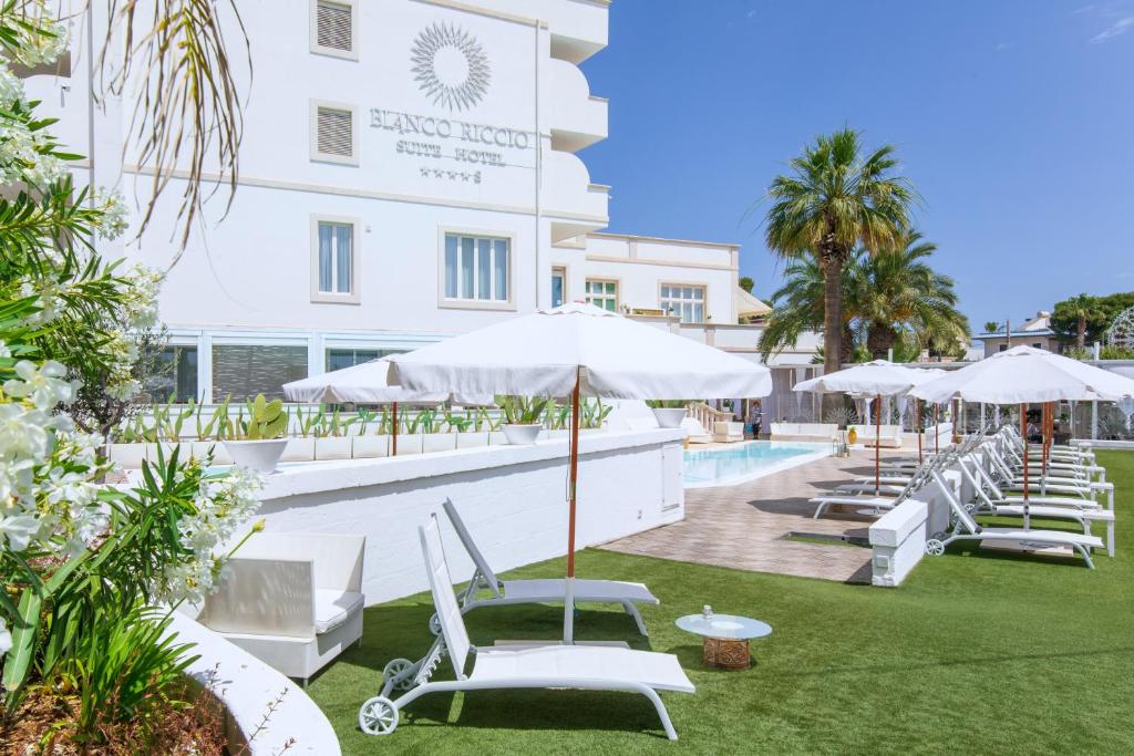 Bassein majutusasutuses Bianco Riccio Suite Hotel või selle lähedal