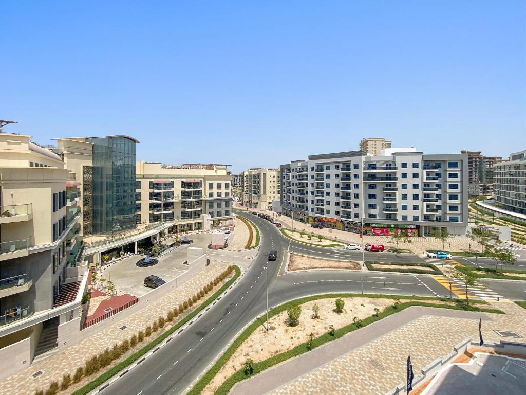 Gallery image ng Charming studio in Arjan with pool and game room sa Dubai