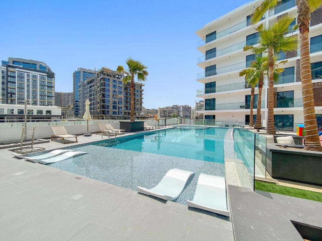Gallery image ng Charming studio in Arjan with pool and game room sa Dubai