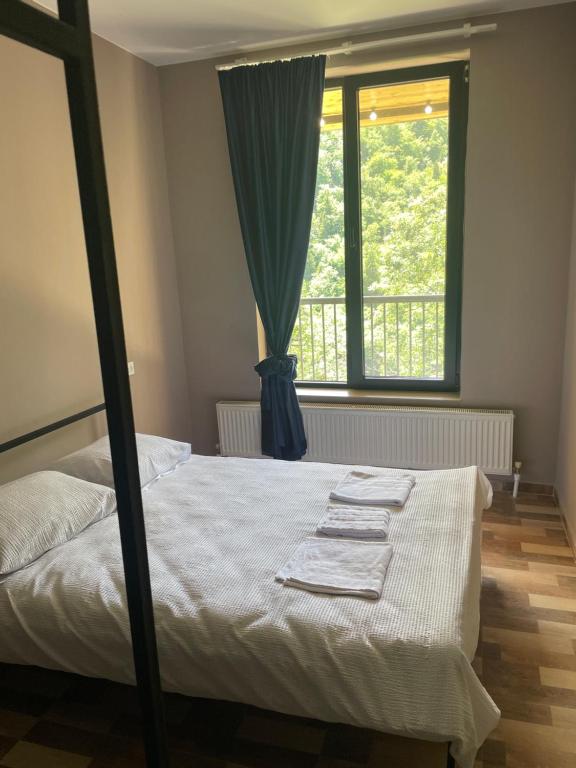 Una cama o camas en una habitación de Panorama Orcs