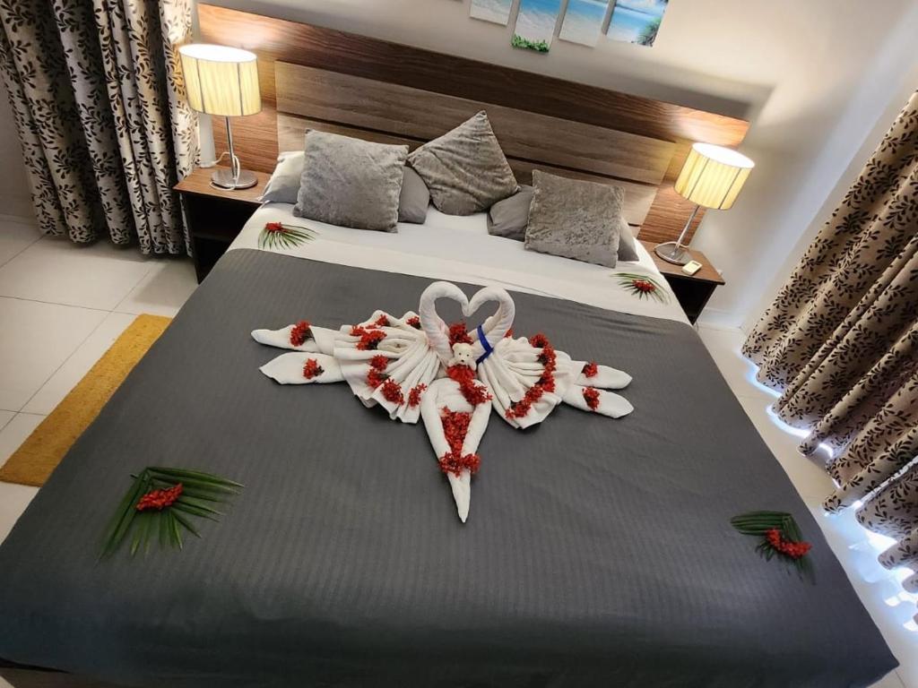 Northern Pearl Luxury Apartments - 18