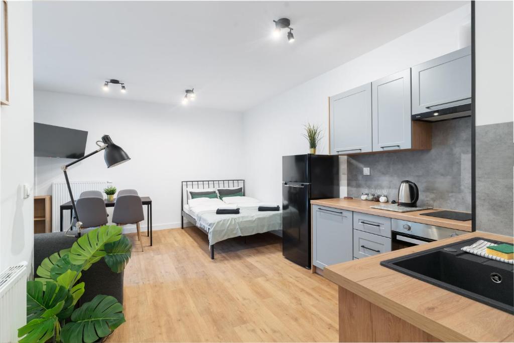 Lineburg Villa Apartments - 5