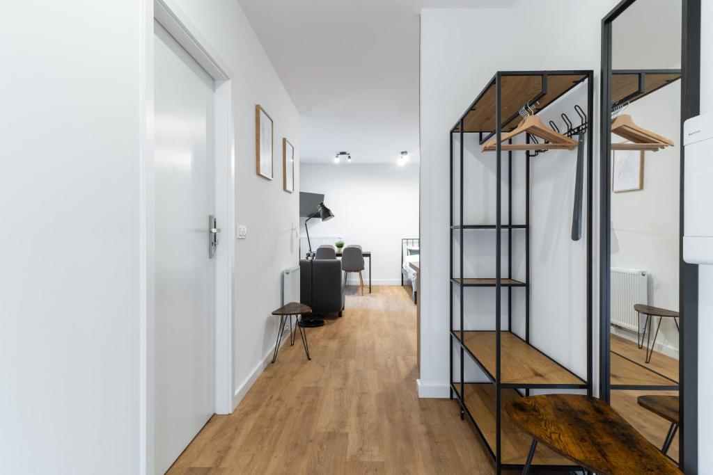 Lineburg Villa Apartments - 12