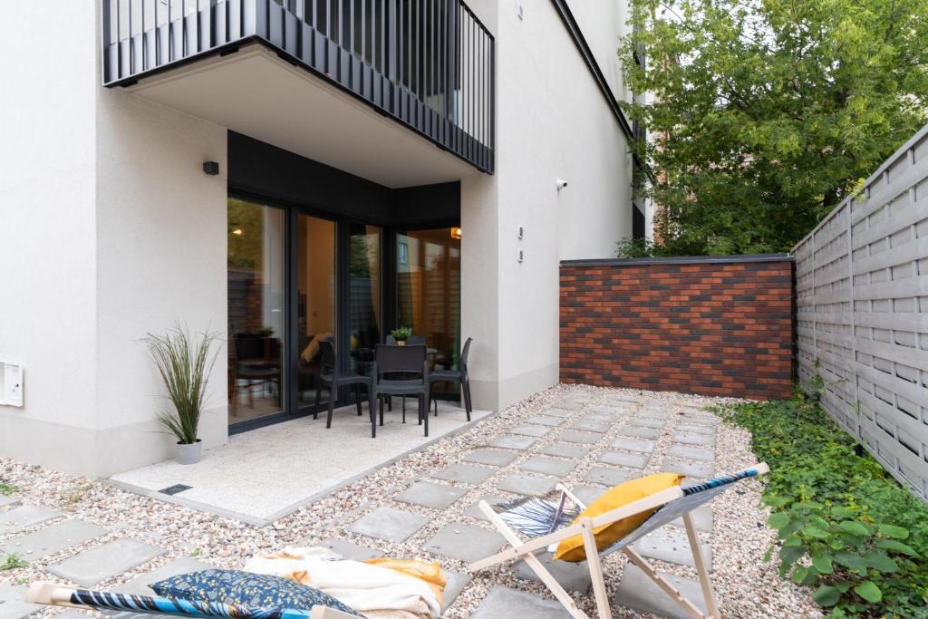 Lineburg Villa Apartments - 18