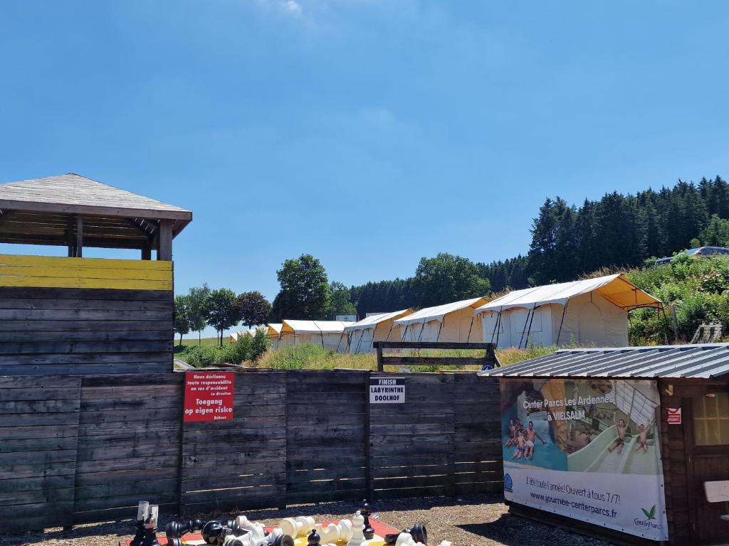 Fotografie z fotogalerie ubytování Ardennen Comfort tent Val de Wanne v destinaci Trois-Ponts