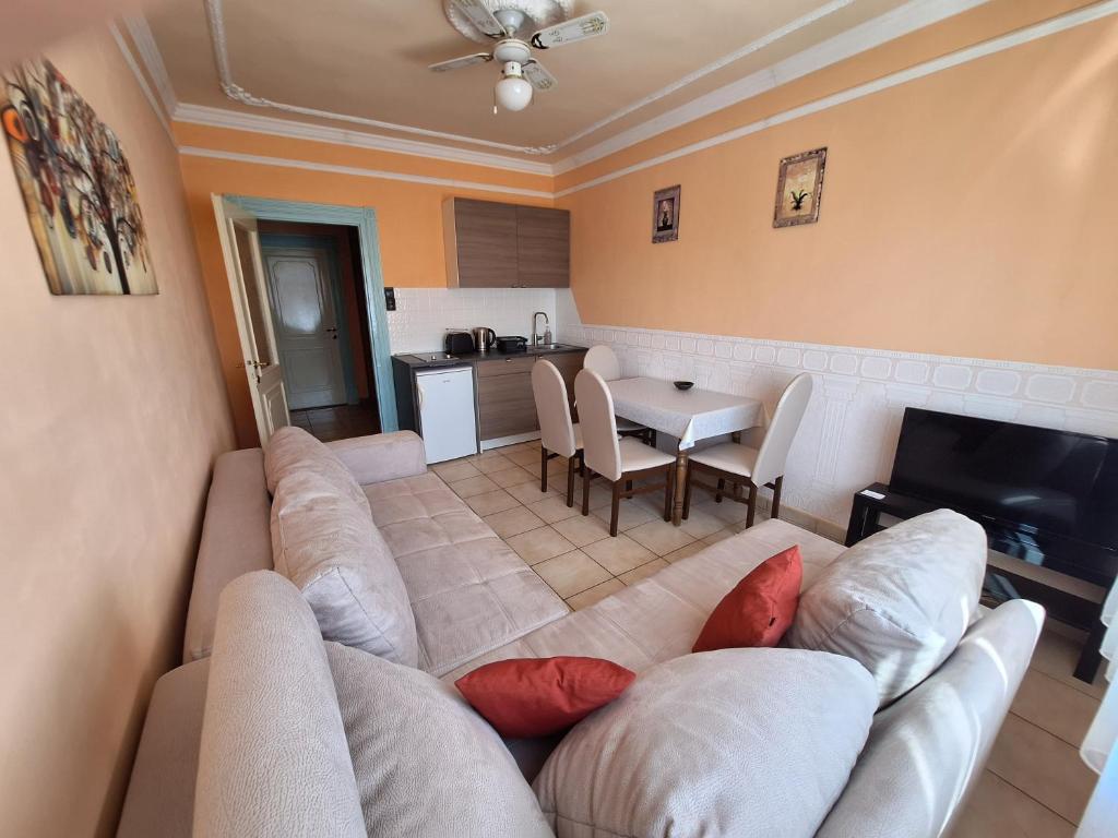 Posedenie v ubytovaní Sylvia Apartman