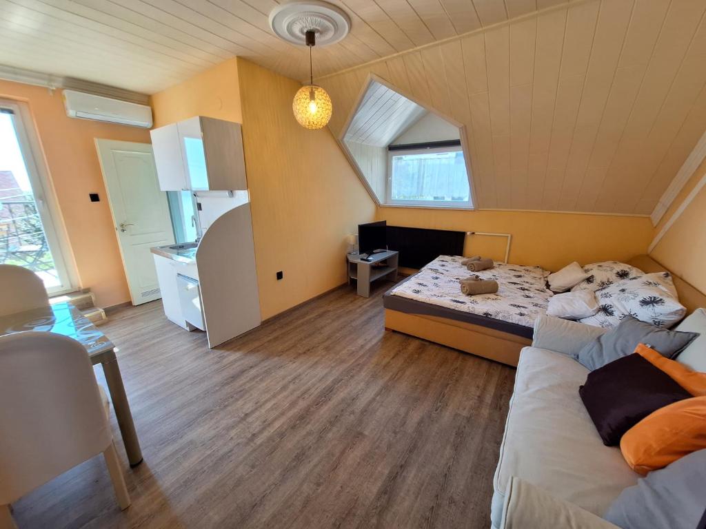 Posedenie v ubytovaní Sylvia Apartman