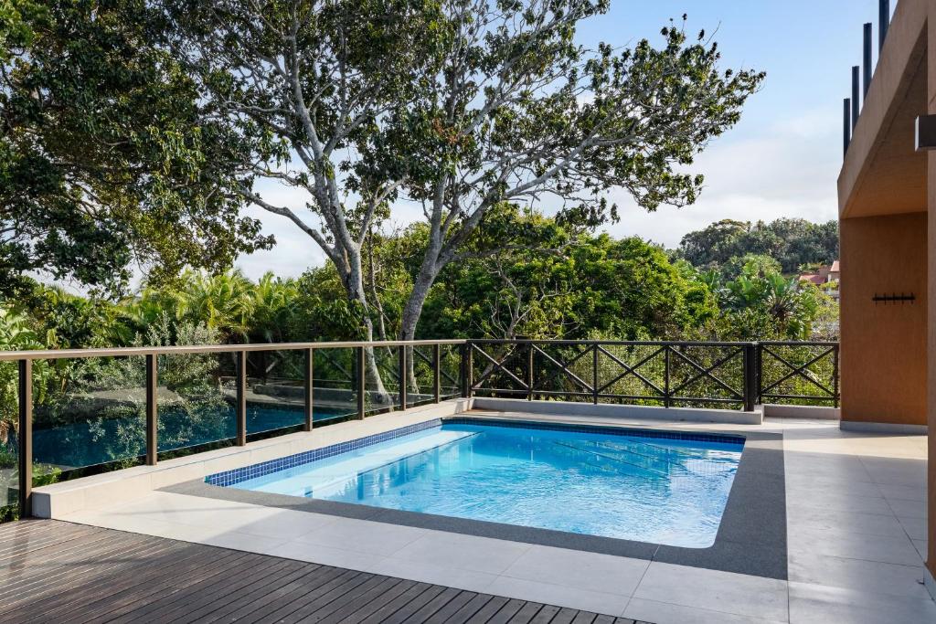 Bazén v ubytování San Lameer Villa 14208- 4 Bedroom Premier - 8 pax - San Lameer Rentals Agency nebo v jeho okolí