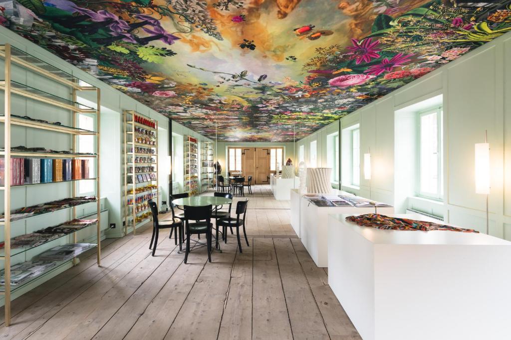 Fotografie z fotogalerie ubytování Post Hotel Löwe Mulegns v destinaci Mühlen