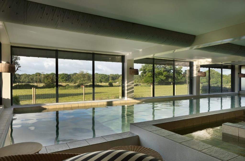 Bazén v ubytování New Park Manor Hotel nebo v jeho okolí