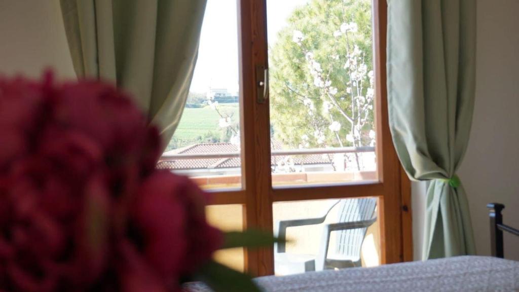 Łóżko lub łóżka w pokoju w obiekcie Italian Experience-Numana Suite Apartment